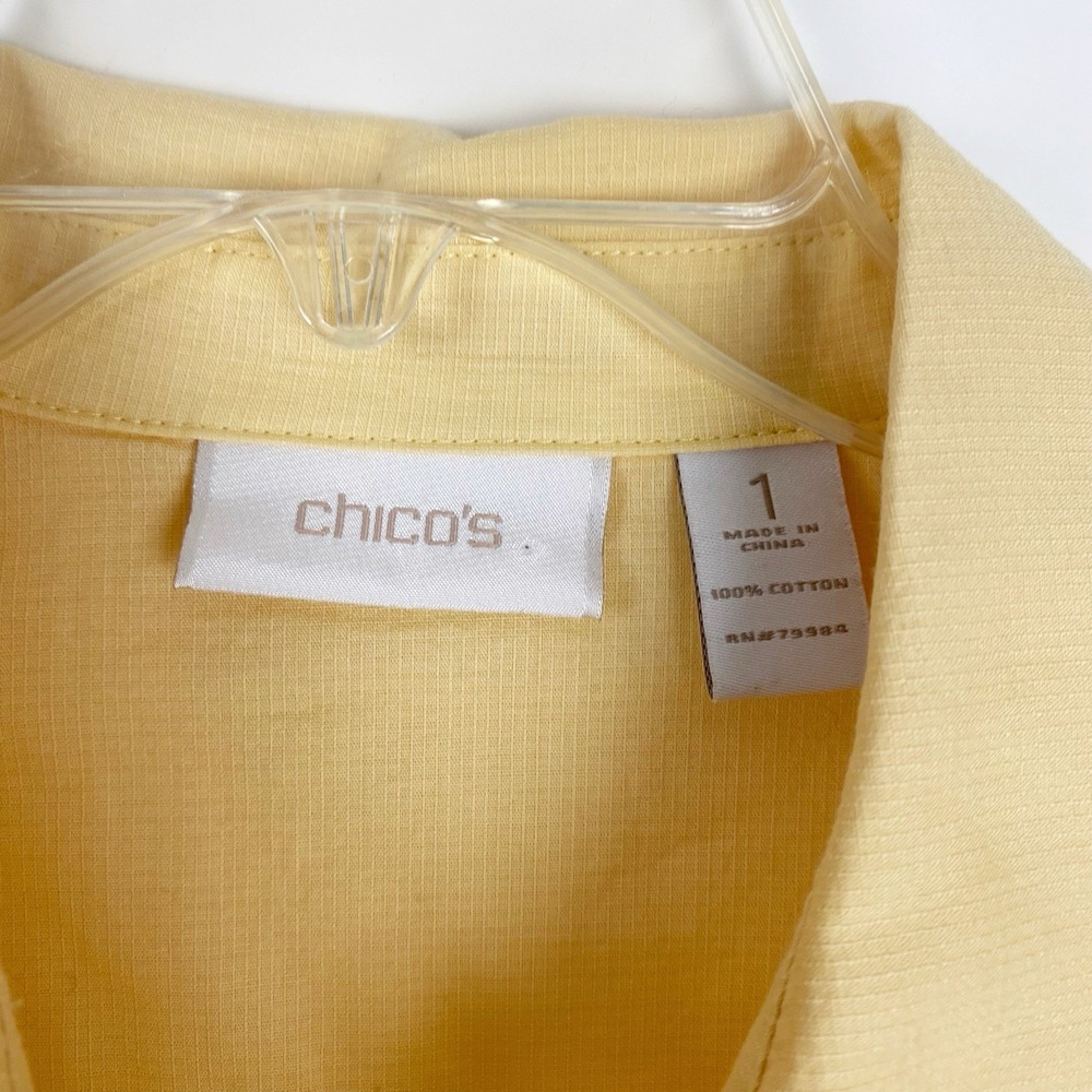 Chicos Ripstop Utility Epaulet Button Down Shirt Womens 8 Chicos 1 Pale Yellow - Picture 3 of 5